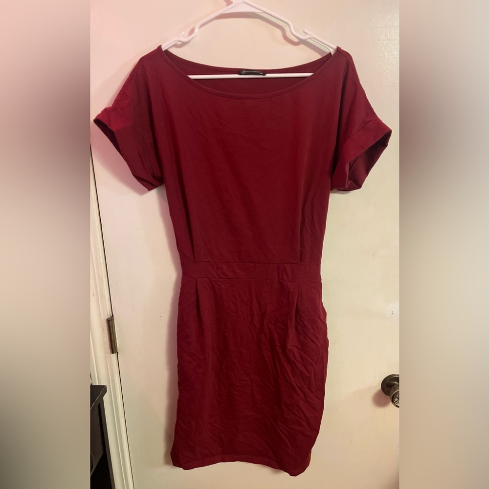 LIKE NEW PRETTY GARDEN Belted Elegant Red Women's Dress (XL) ❤️